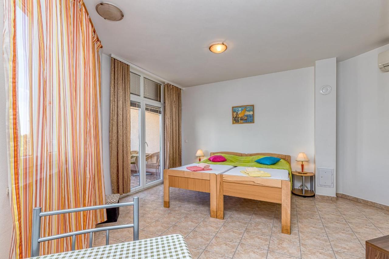 Sunrise Apartments Rovinj Exterior foto